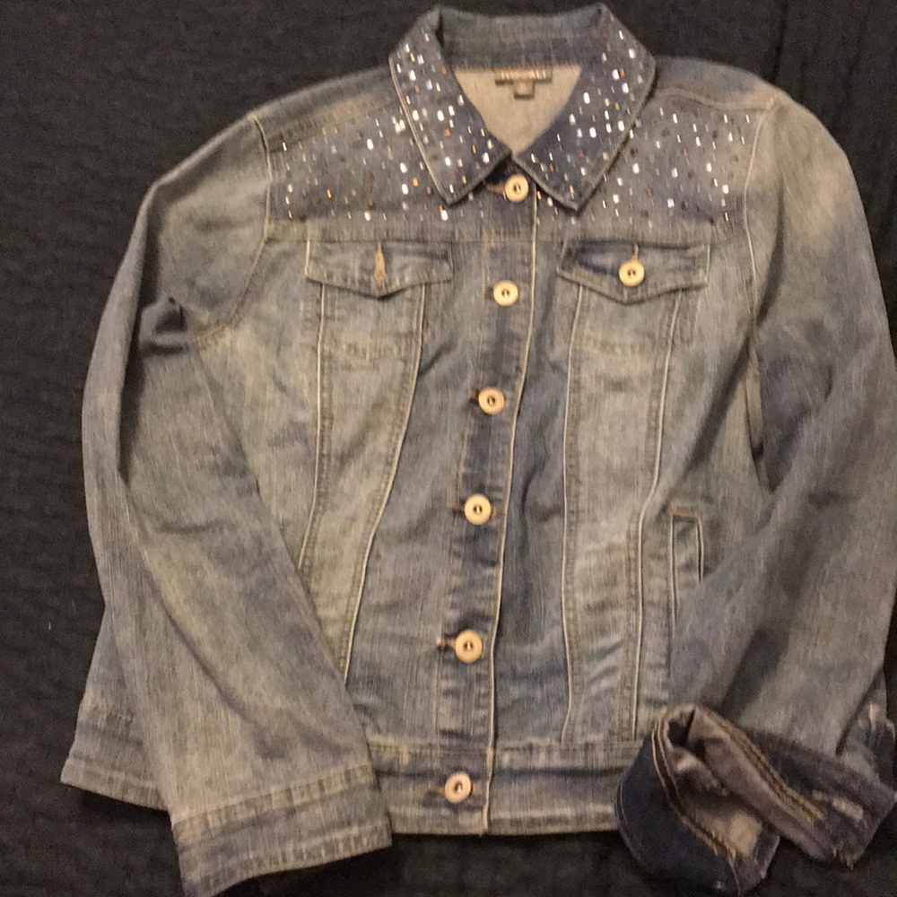 Women’s Jean Jacket